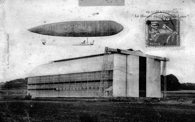 Le Dupuy-de-Lme prs de son hangar  Maubeuge.