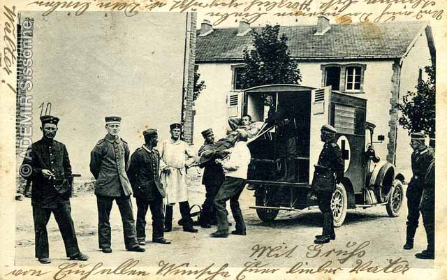 1916 - Transport d'un blessé.