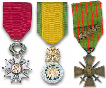 Ses médailles :  légion d honneur, médaille militaire, croix de guerre.