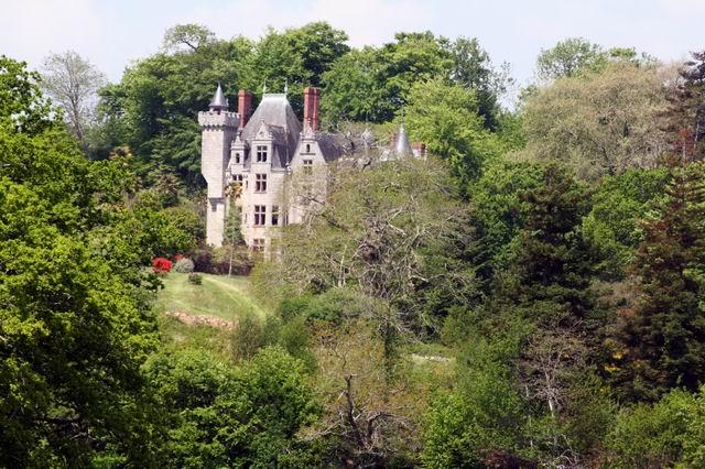 chateau1.jpg - Château le long de l'Odet