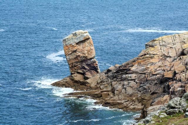 rocheretmer.jpg - Pointe du Raz : mer et rochers