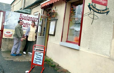 Le boulanger et sa femme tourneront en service rduit.