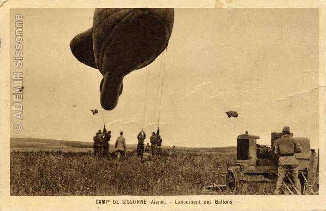 Dcollage d'un ballon,  droite la  Bouzine .