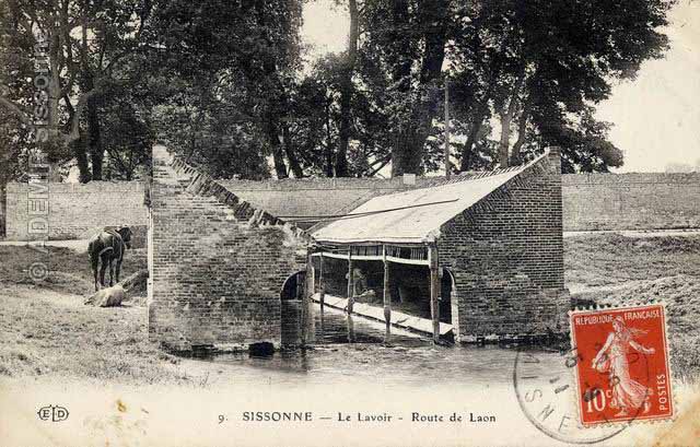 Le ponceau, lavoir route de Laon