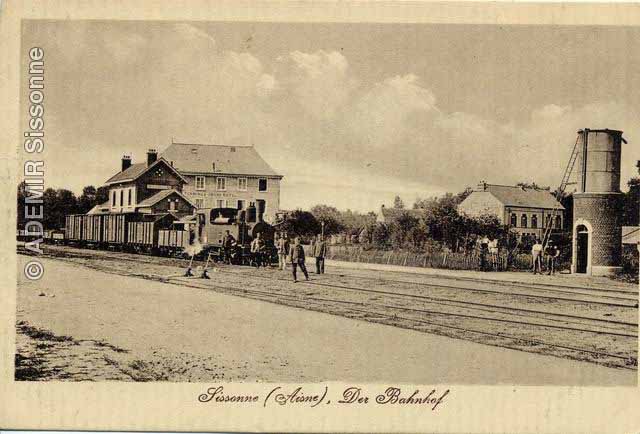 Wagons de marchandisesLe chteau d'eau