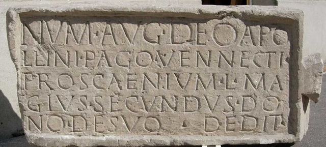 Original de la pierre votive dcouverte(Phot. D.Roussel, Conservateur du Muse de Soissons )
