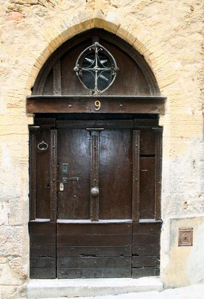 dordogne8.jpg - Sarlat : porte