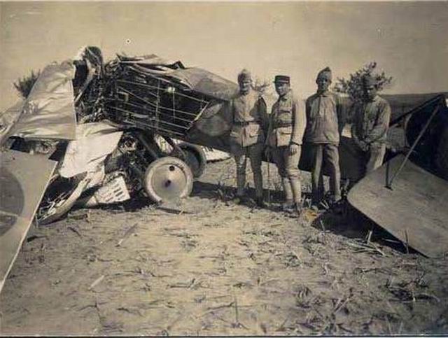 L'avion du sergent TOUZAUD