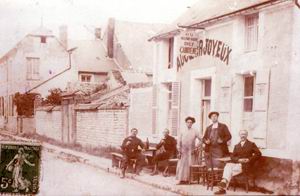 Caf Au Coeur Joyeux, rue Laisn