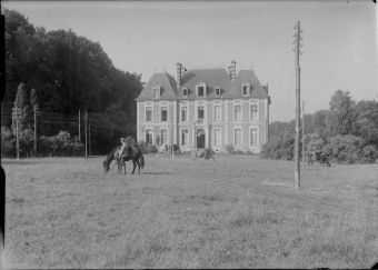 Soldats allemands dans le parc