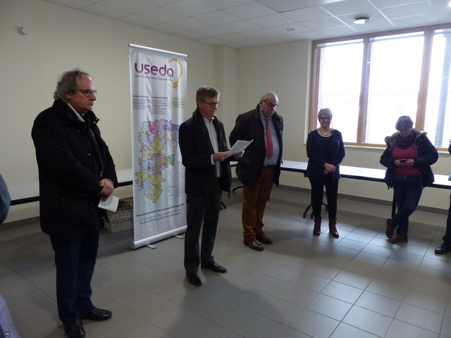 Place aux discours