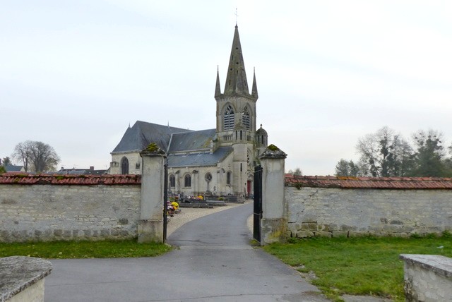 L'entre par le rempart de Reims.